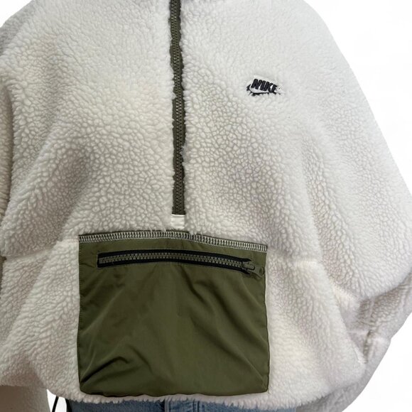 White And Green Nike Sherpa - Picture 4 of 8